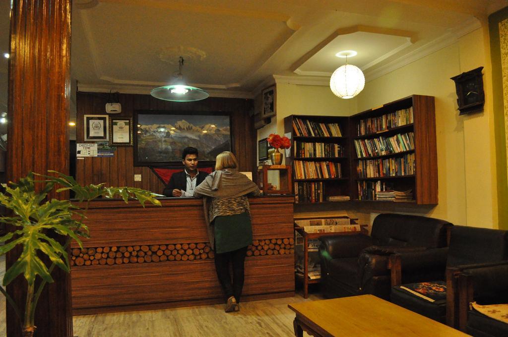 Hotel Florid Kathmandu Bagian luar foto