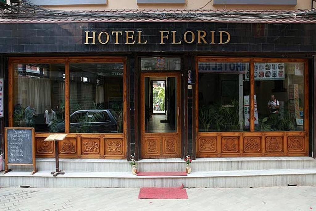 Hotel Florid Kathmandu Bagian luar foto