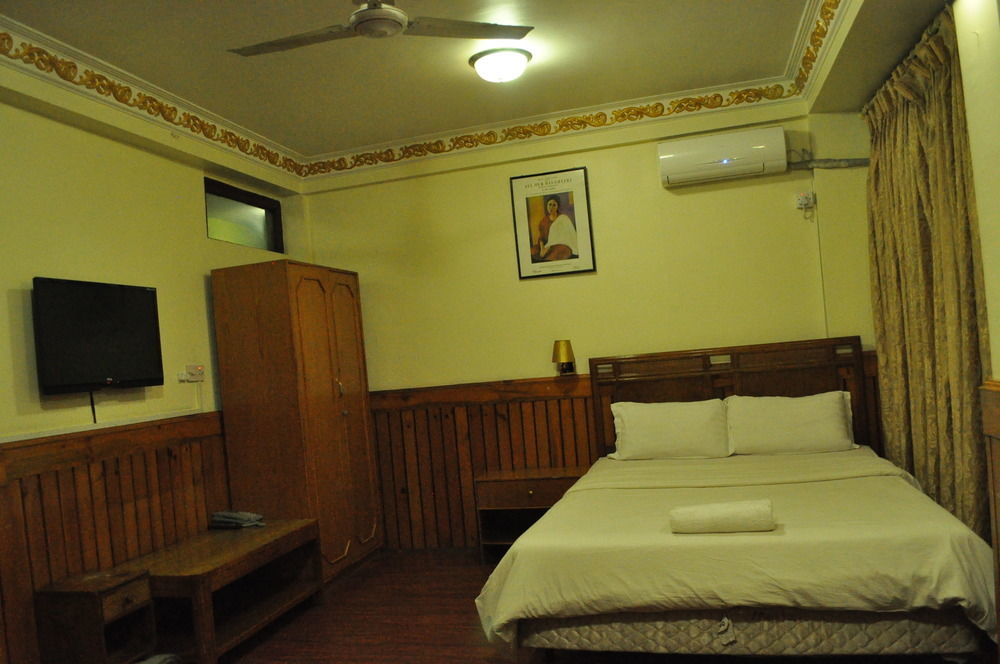 Hotel Florid Kathmandu Bagian luar foto