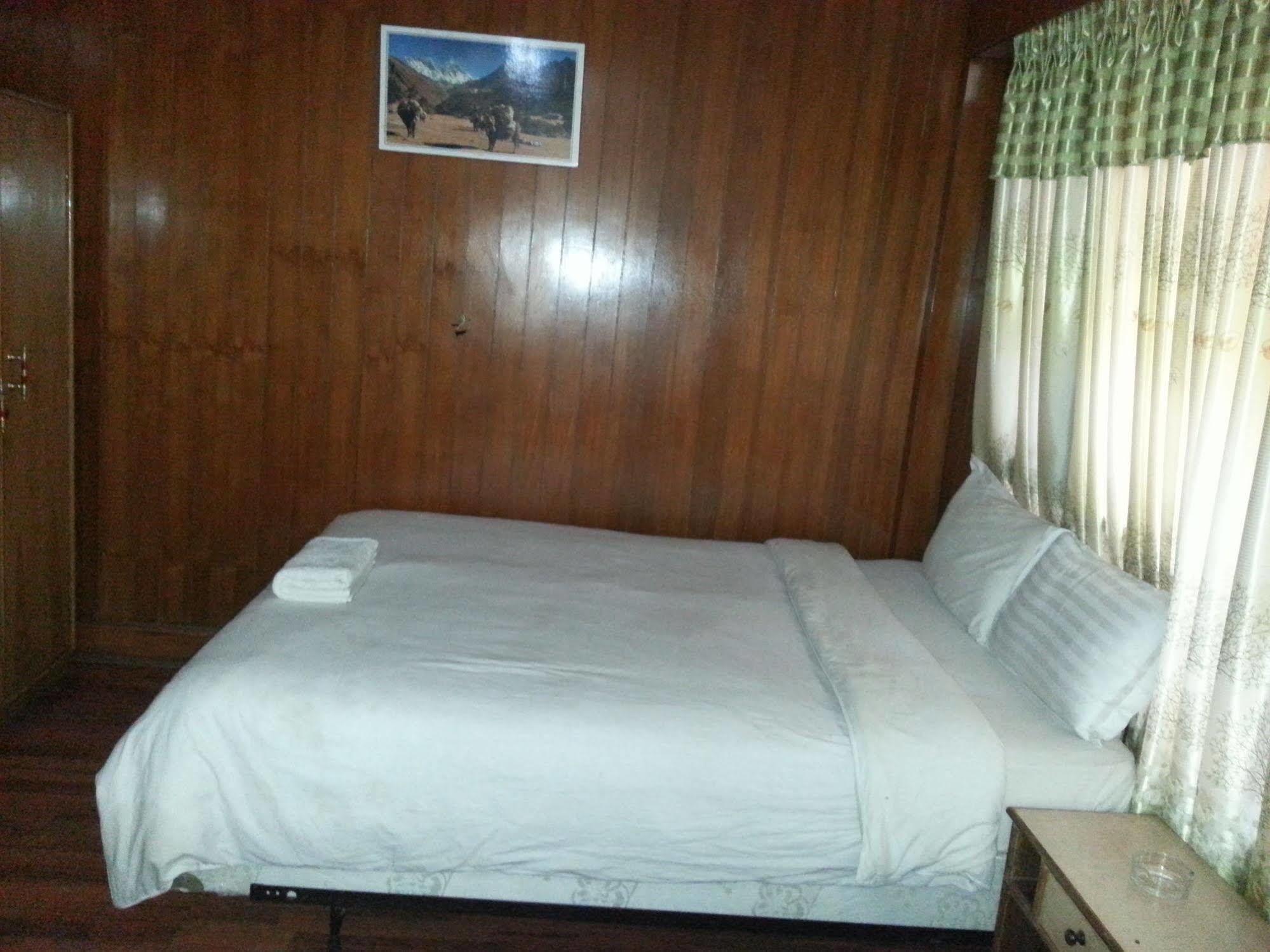 Hotel Florid Kathmandu Bagian luar foto
