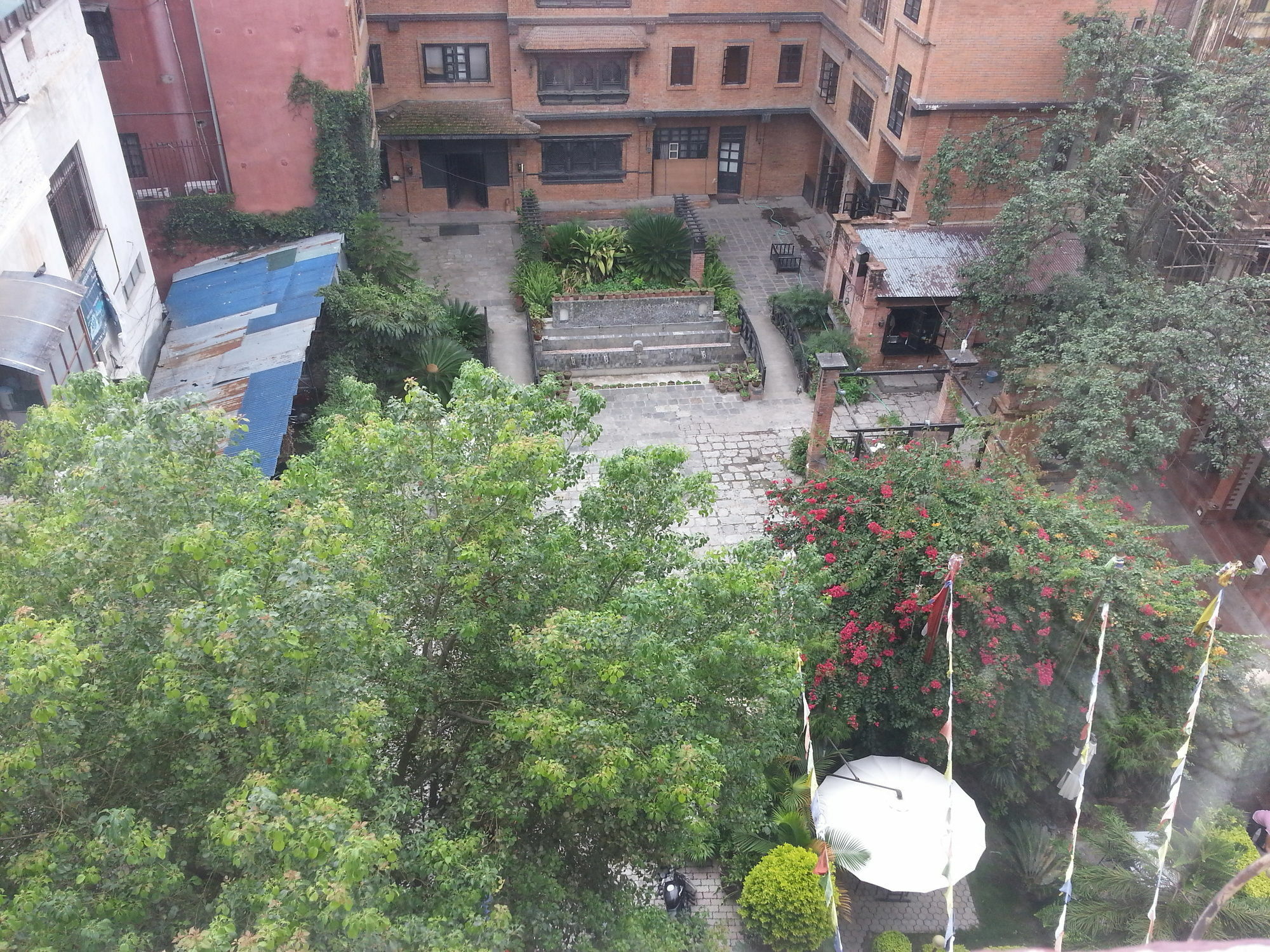 Hotel Florid Kathmandu Bagian luar foto
