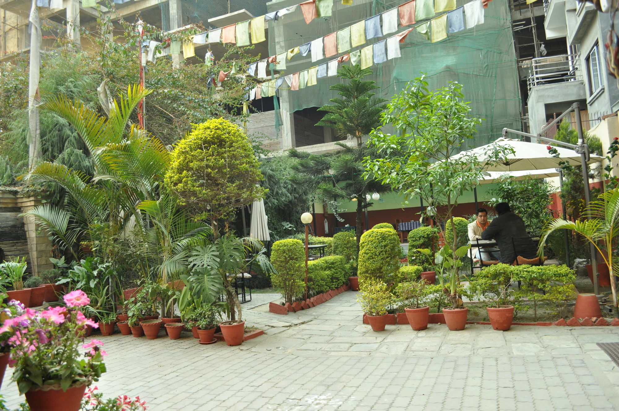 Hotel Florid Kathmandu Bagian luar foto